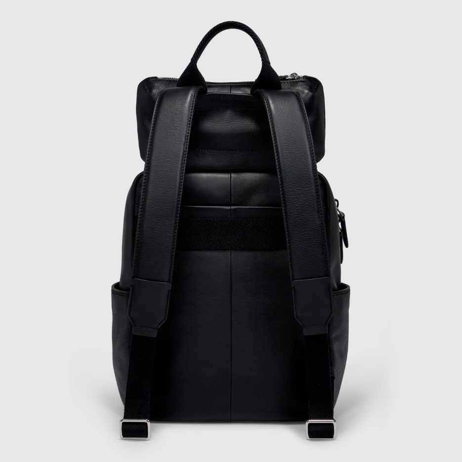 Ecco Hungary Travel Párna Csomag Fekete